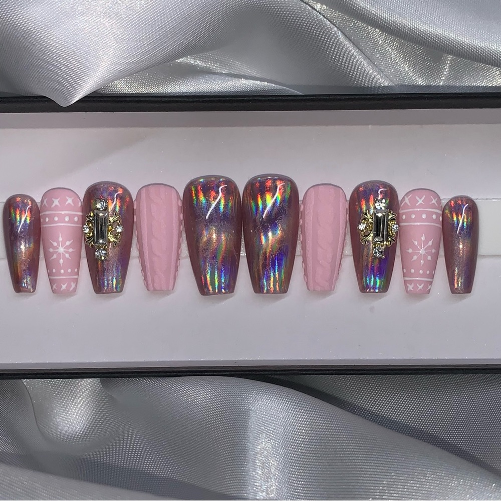 Pink Christmas Sweater Nails